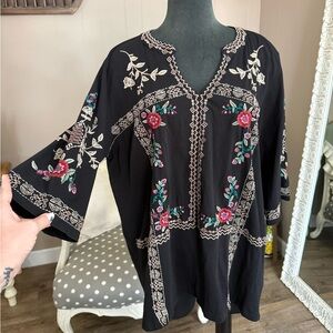 CAITE • Handmade Embroidered Blouse